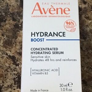 SALE💕Avène Hydrance Boost Concentrated Hydrating Serum